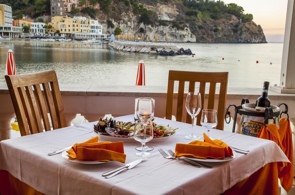 Hotel La Sirenella Lacco Ameno  Bagian luar foto