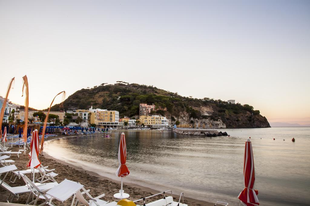 Hotel La Sirenella Lacco Ameno  Bagian luar foto