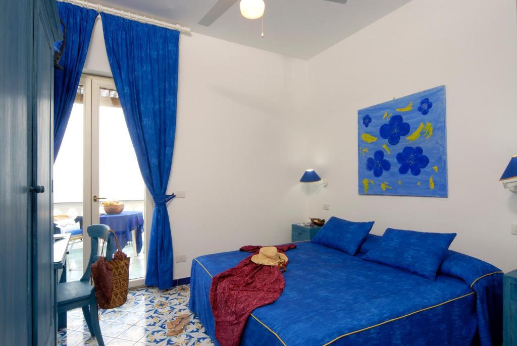 Hotel La Sirenella Lacco Ameno  Bagian luar foto
